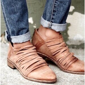 Free PeopleLost Valley Italian Leather Strappy Tan Ankle Booties Size‎ 39 US 8.5